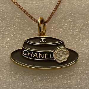 Vintage Parisian Couture Hat Pendant Black Enamel Camellia Gold Tone Charm